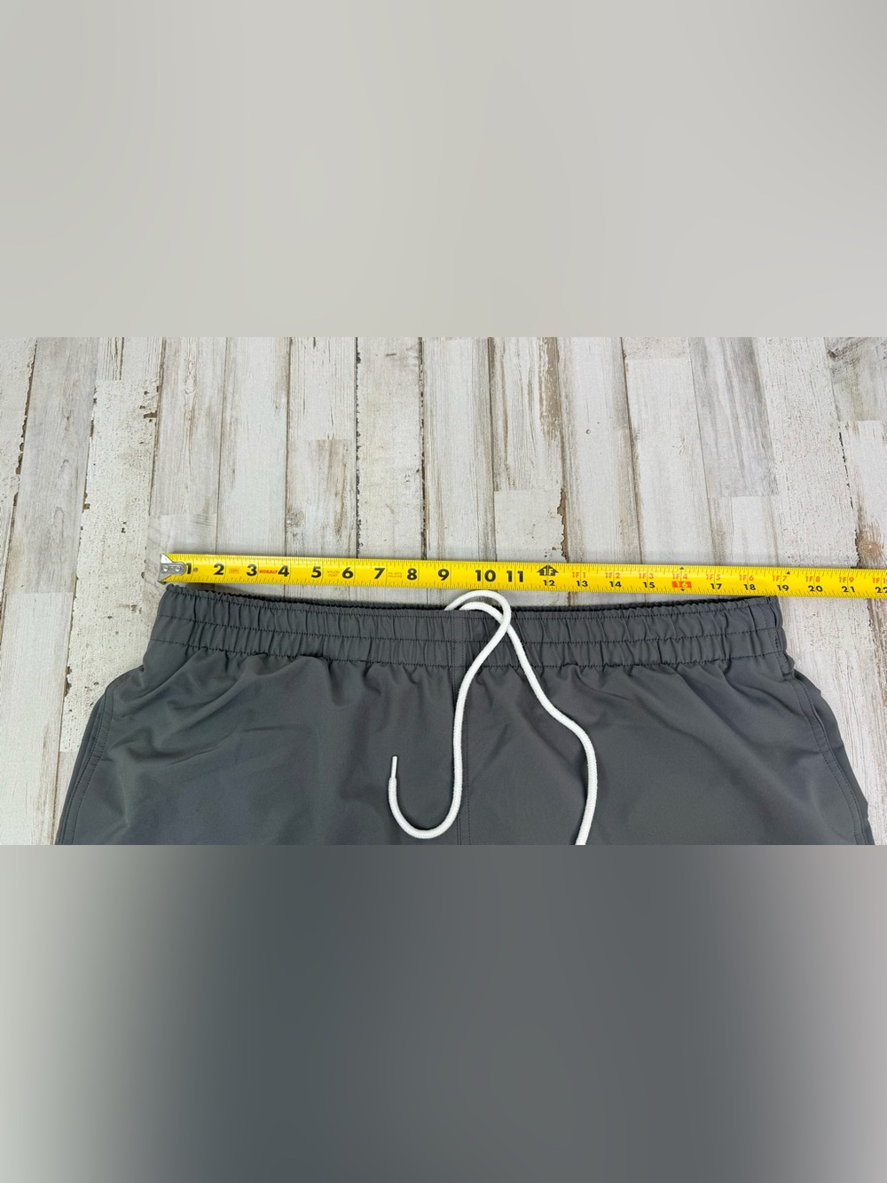 Duluth Trading Co. Shorts Mens XL Gray Mesh Relaxed Drawstring Pockets 11 Inseam - Picture 5 of 9